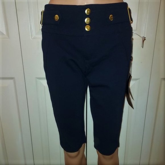 One 5 One Black With Gold Buttons and Attached Slide Belt Capri Size 8P NWT - Picture 1 of 9